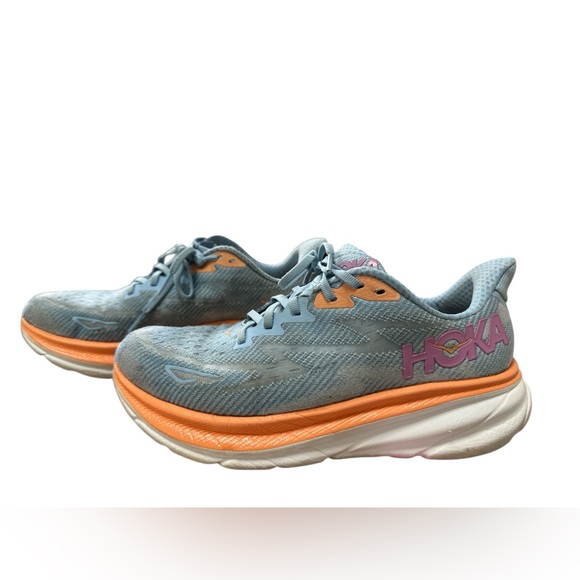 Hoka Clifton 9, size 8.5 D-wide, Airy blue - Picture 9 of 12